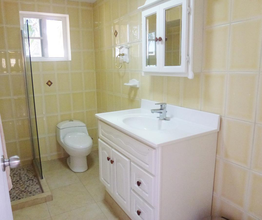 Bubali Gardens Apartment Palm Beach ภายนอก รูปภาพ