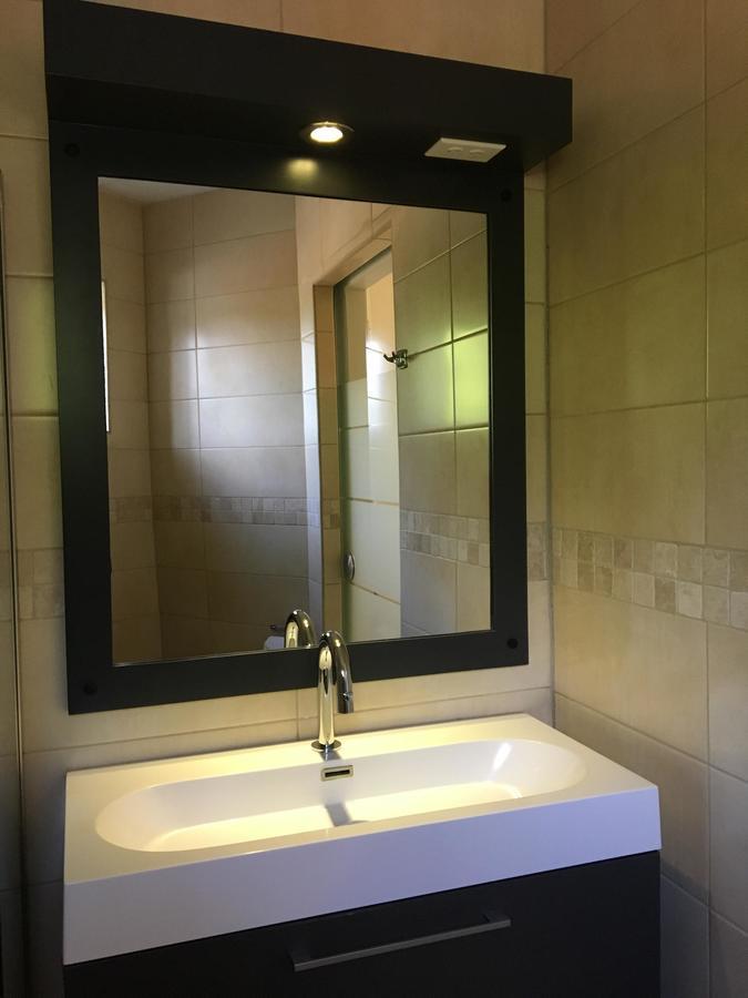 Bubali Gardens Apartment Palm Beach ภายนอก รูปภาพ