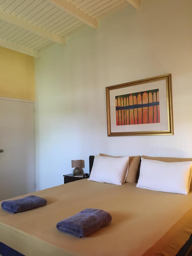 Bubali Gardens Apartment Palm Beach ภายนอก รูปภาพ